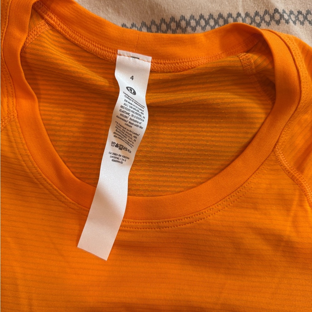 Lululemon - Picture 3 of 4
